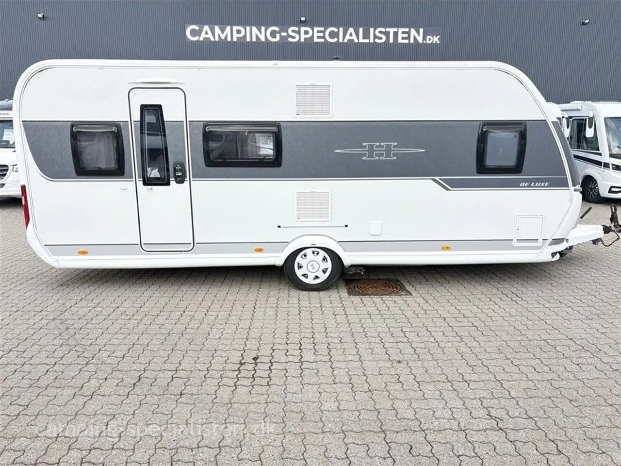 Billede 1 - 2017 - Hobby De Luxe 560 KMFe   Hobby De Luxe 560 KMFe 2017 - Se den nu hos Camping-Specialisten.dk