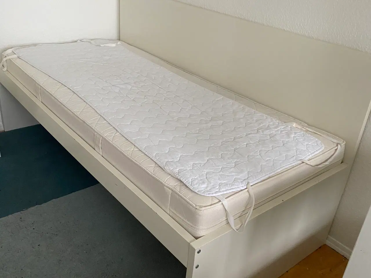 Billede 1 - Seng 90x200 cm 