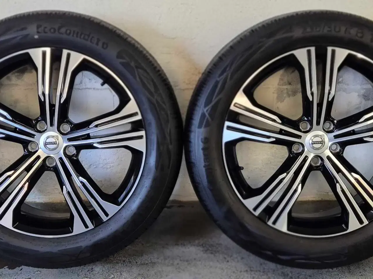 Billede 9 - XC40 / EX40 / C40 VOLVO ORIGINAL ALUFÆLGE MED SOMM