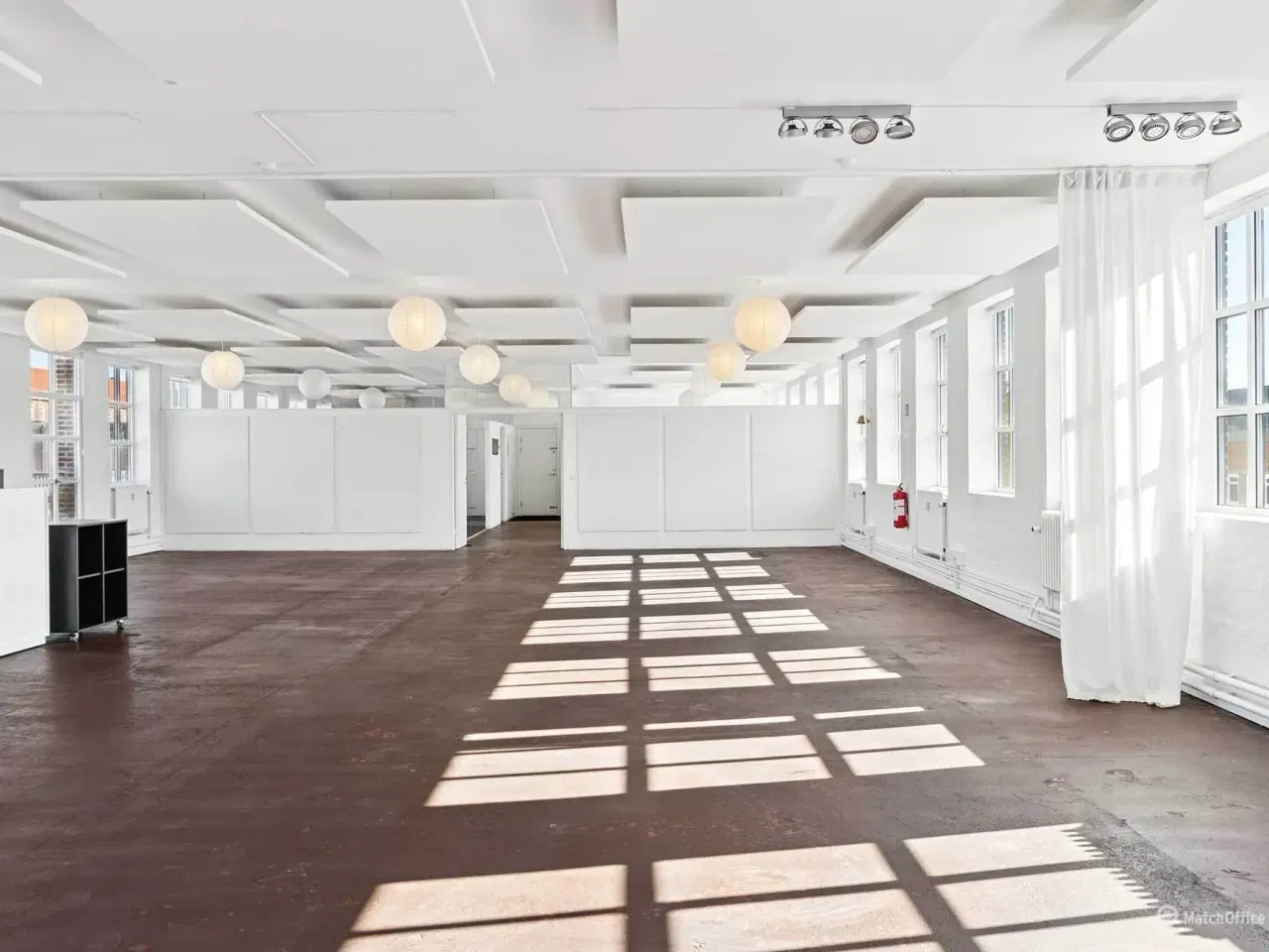 Billede 2 - Kontorlejemål med kant i det gamle industrikvarter i København NV