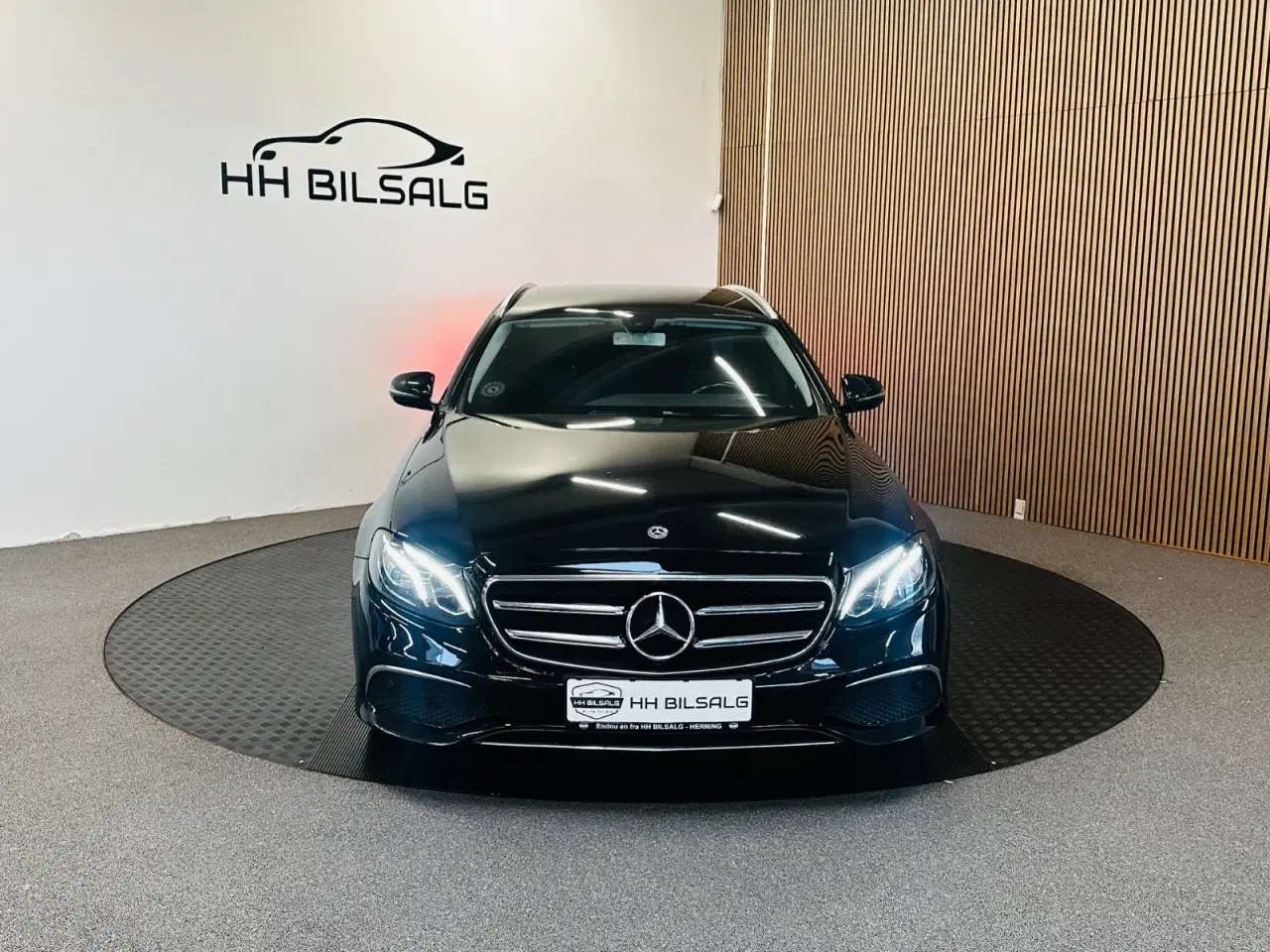 Billede 2 - Mercedes E220 d 2,0 Avantgarde stc. aut.