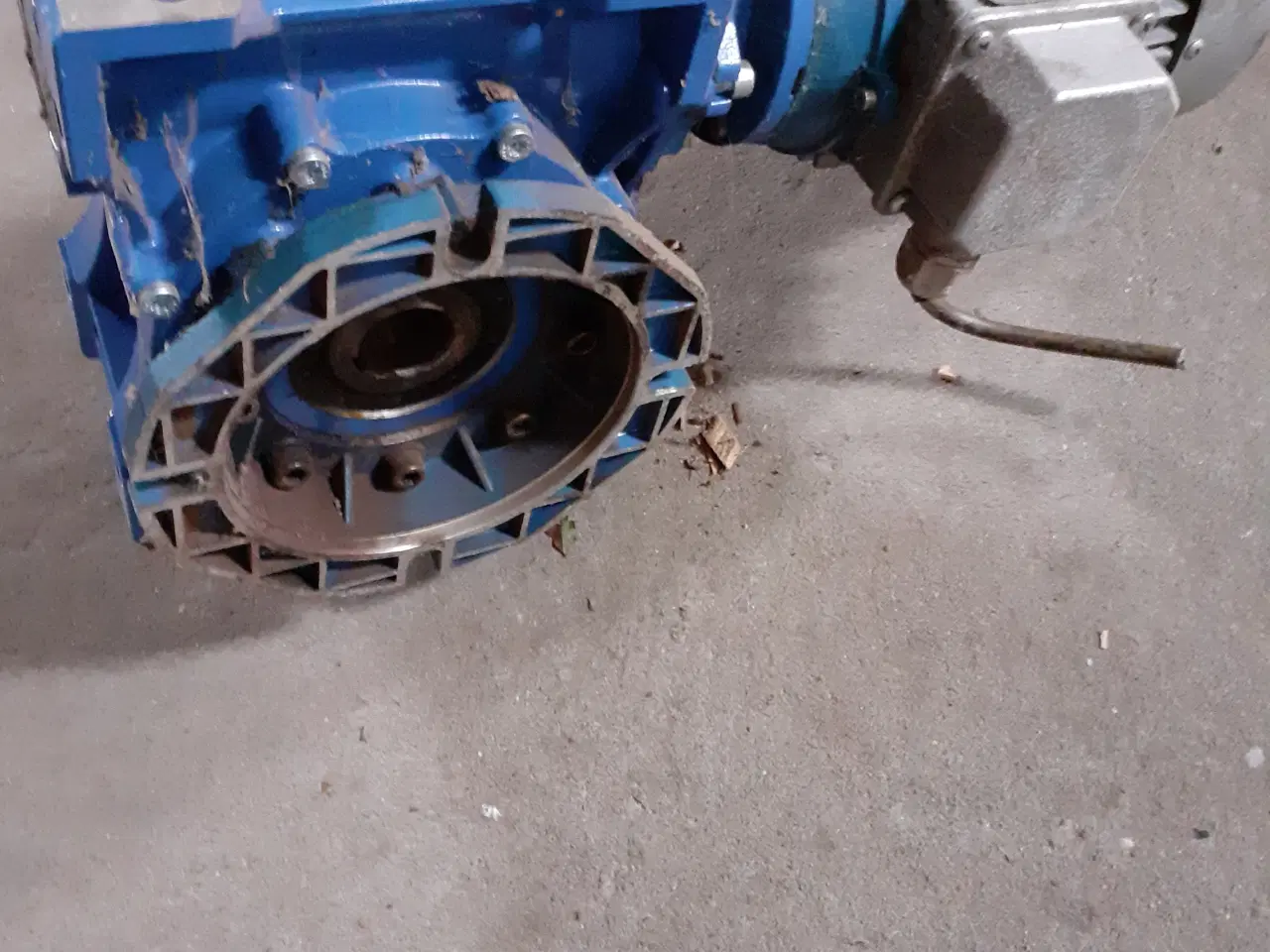 Billede 3 - Gearmotor med nyere gear