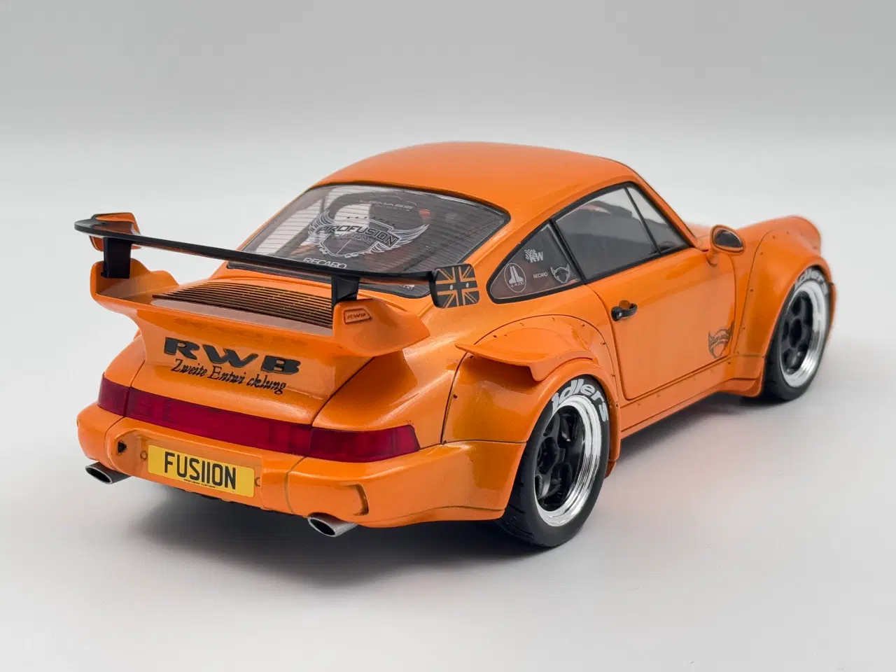 Billede 3 - 1991 / 2016 Porsche 911 RWB HIBIKI Design - 1:18