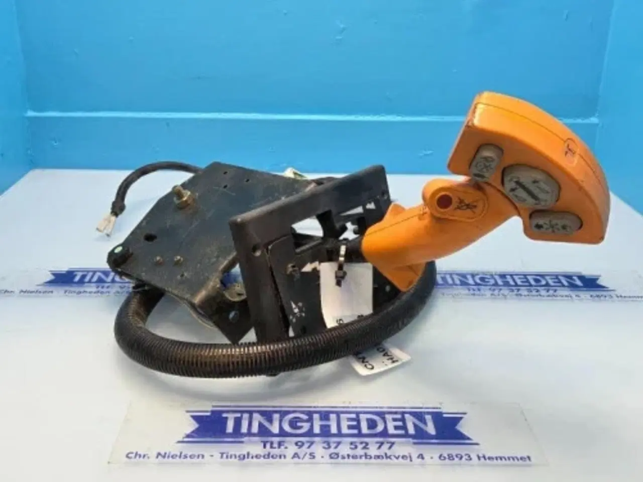 Billede 1 - New Holland TX68 Kørehåndtag 84017717