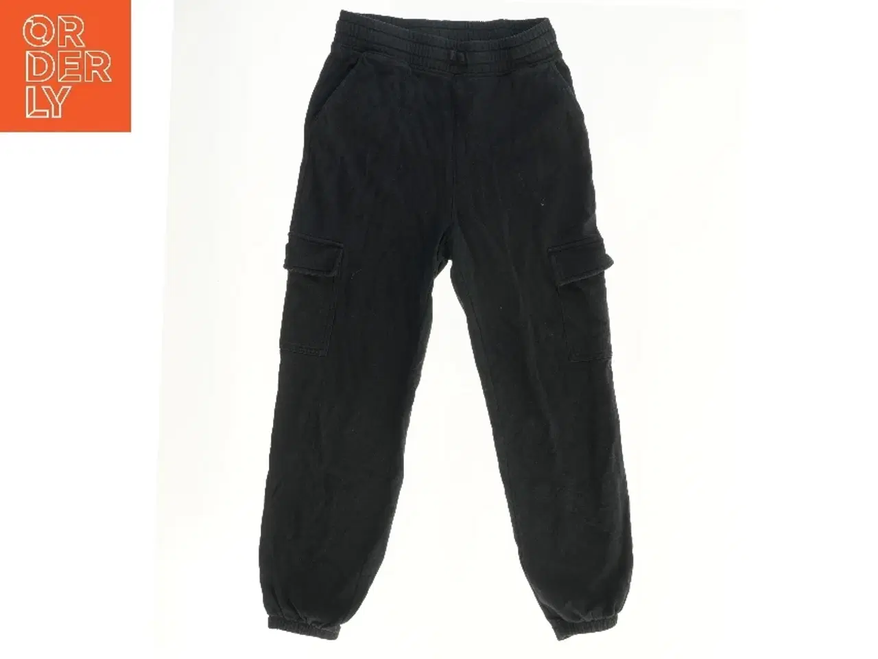 Billede 2 - Sort cargo bukser med elastik fra H&M (str. 164)