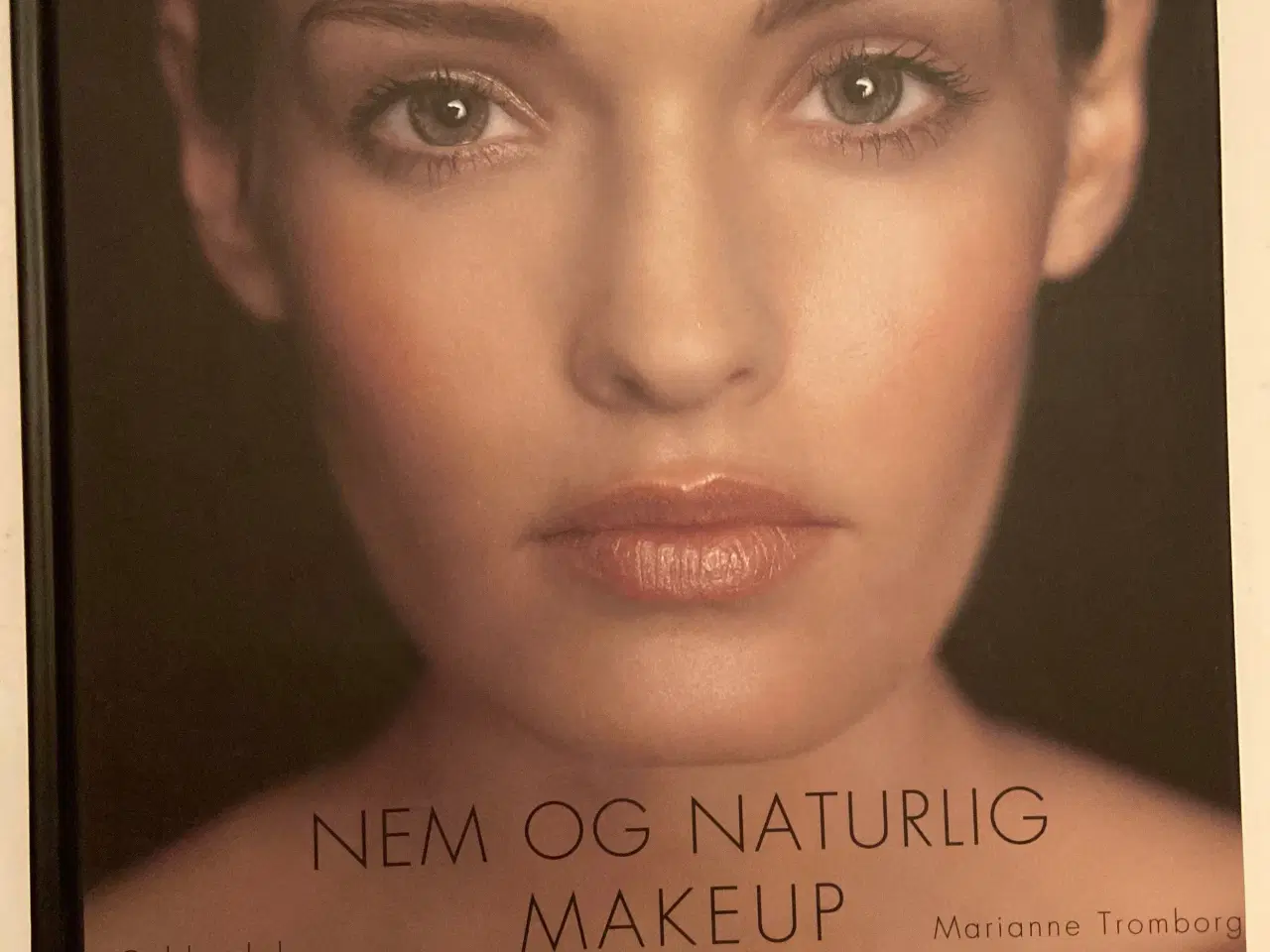 Billede 1 - Nem og naturlig makeup