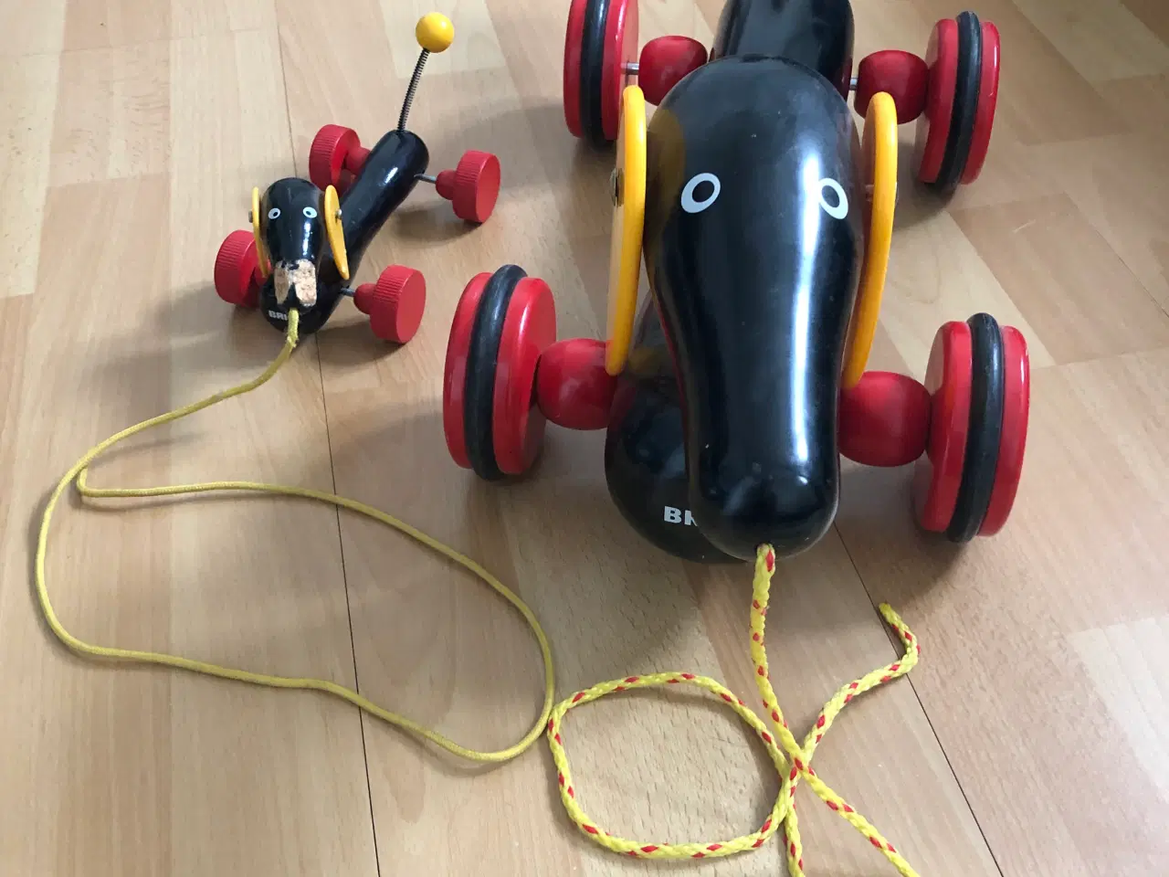 Billede 2 - Stor BRIO hund