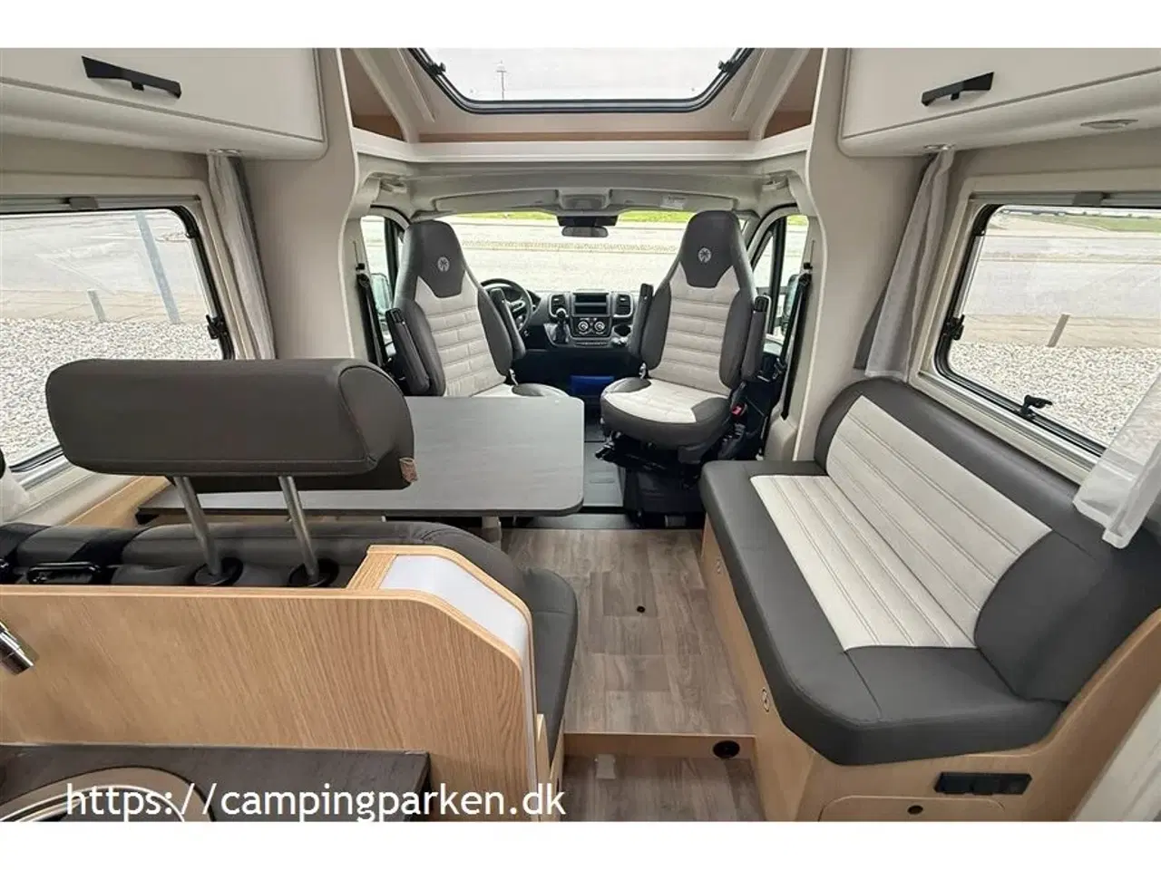 Billede 5 - 2026 - SunLight T 67 Adventure   Sunlights populære model med enkeltsenge, Adaptiv fartpilot, Nordic pakke og automatgear