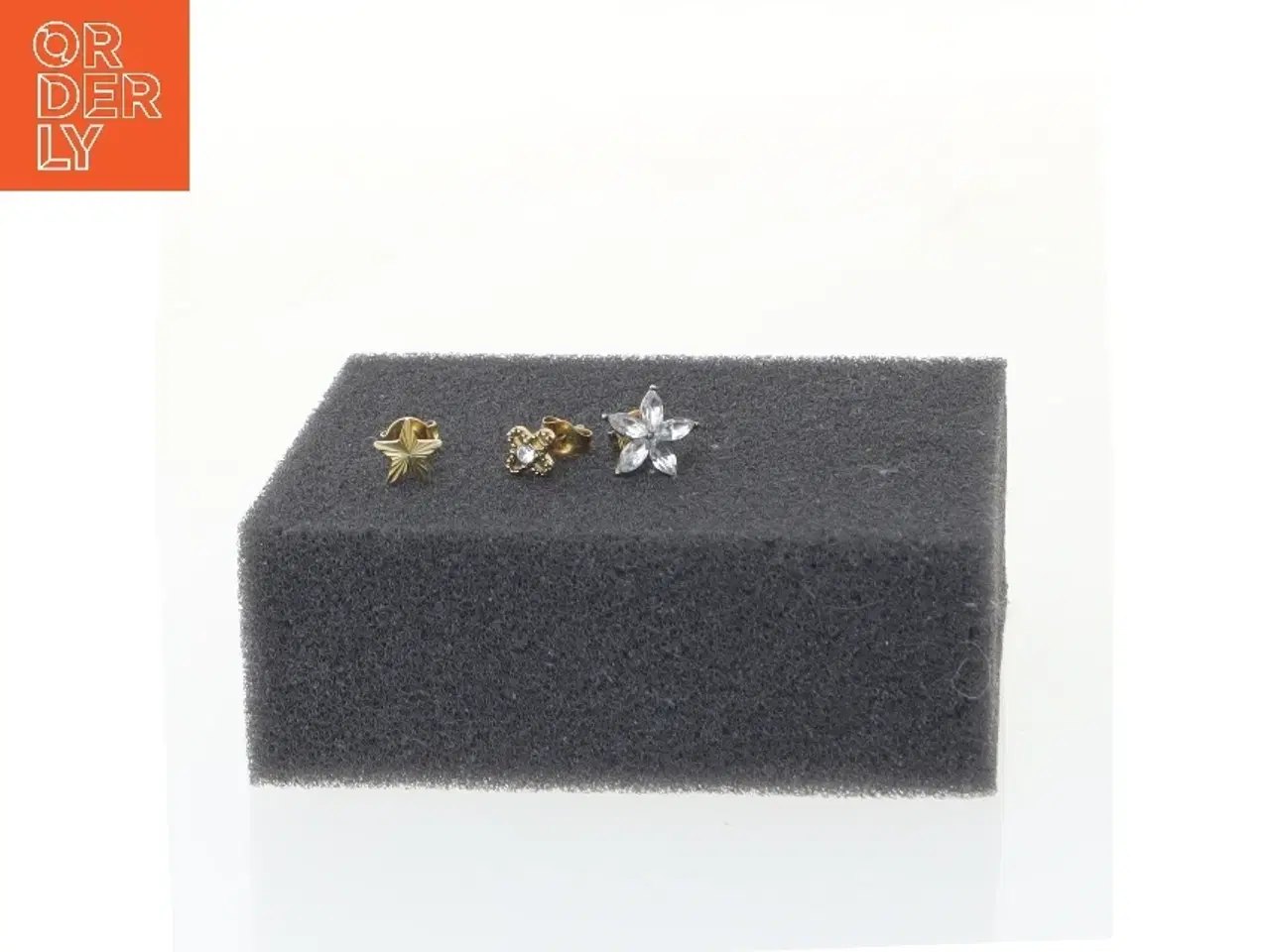 Billede 1 - Ørestikkersæt med stjernemotiver (str. 1 cm)