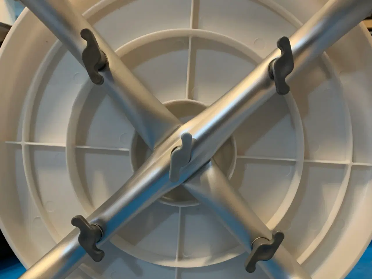 Billede 5 - Badestol med drejesæde og højde justering af ben