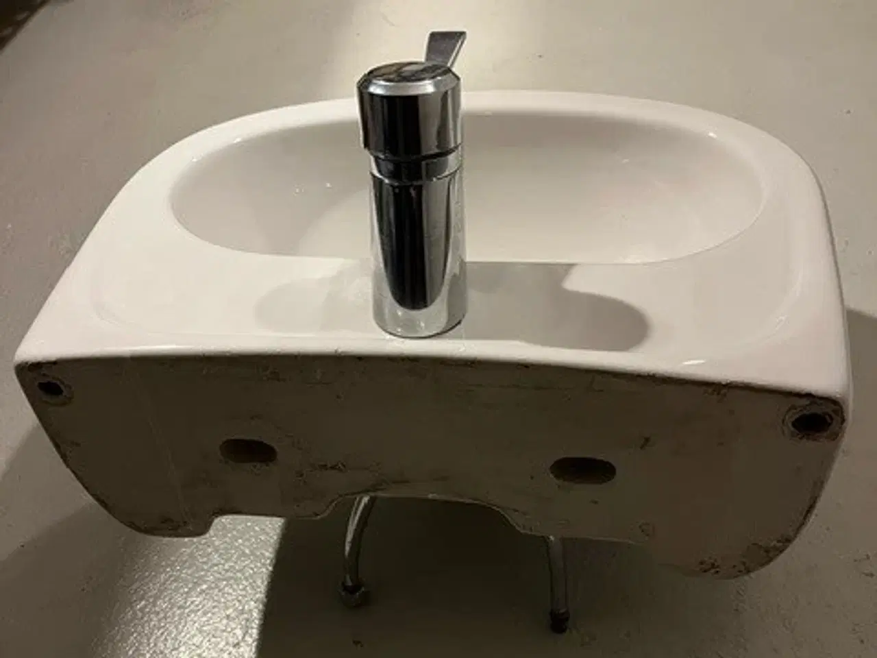 Billede 2 - Porcelainsvask til toilet