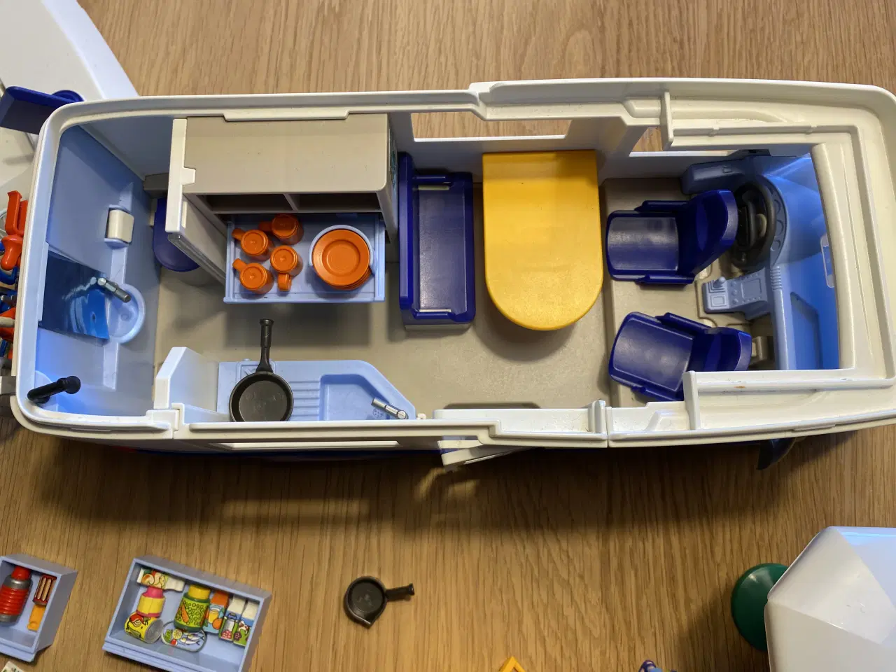 Billede 2 - Playmobil  Autocamper 