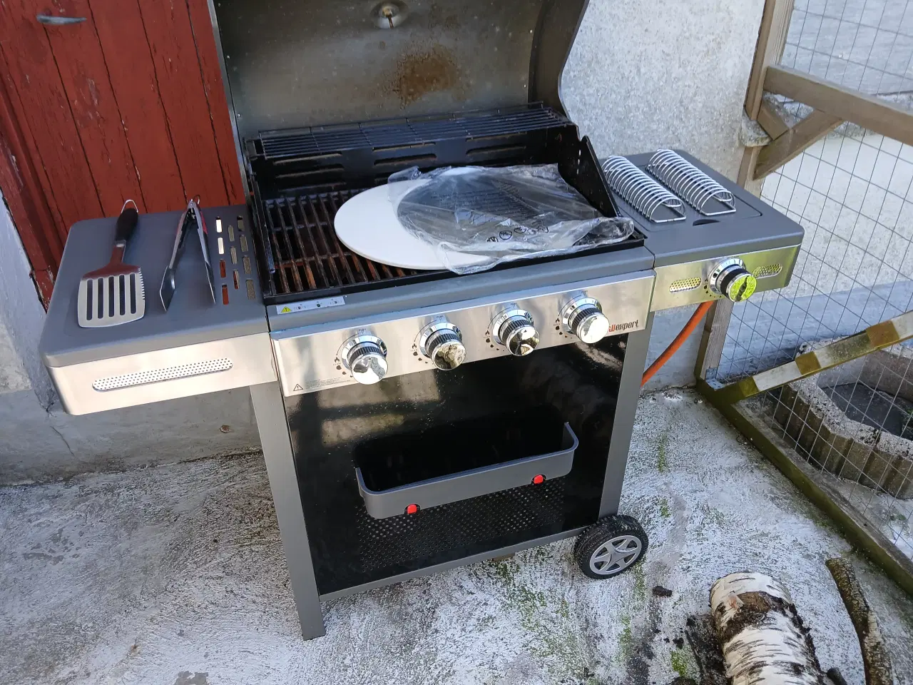 Billede 5 - Gasgrill med 5 brændere og tilbehør 