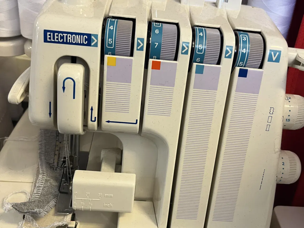 Billede 1 - Husqvarna overlock