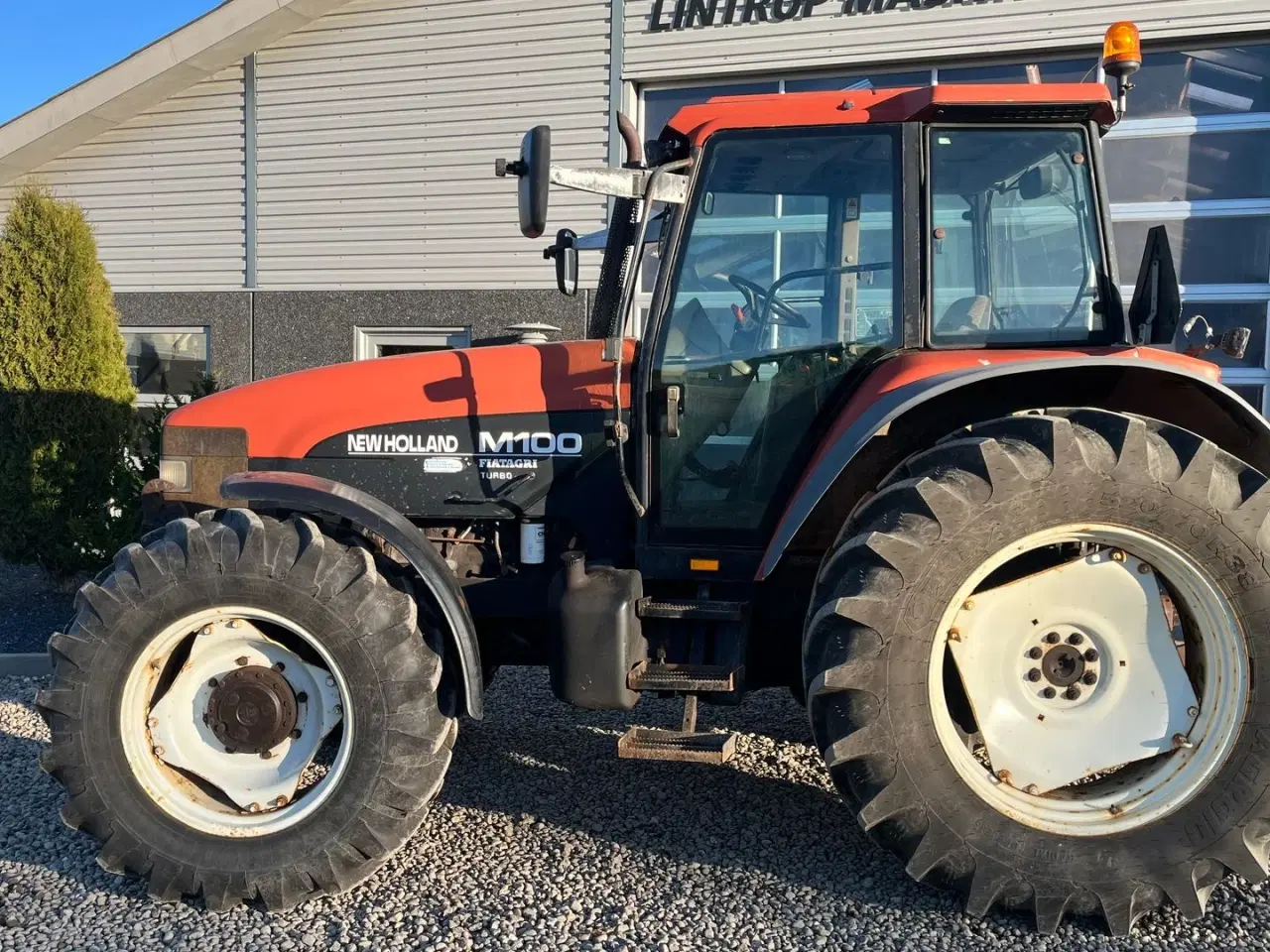 Billede 10 - New Holland M100 Med frontlift og turbo