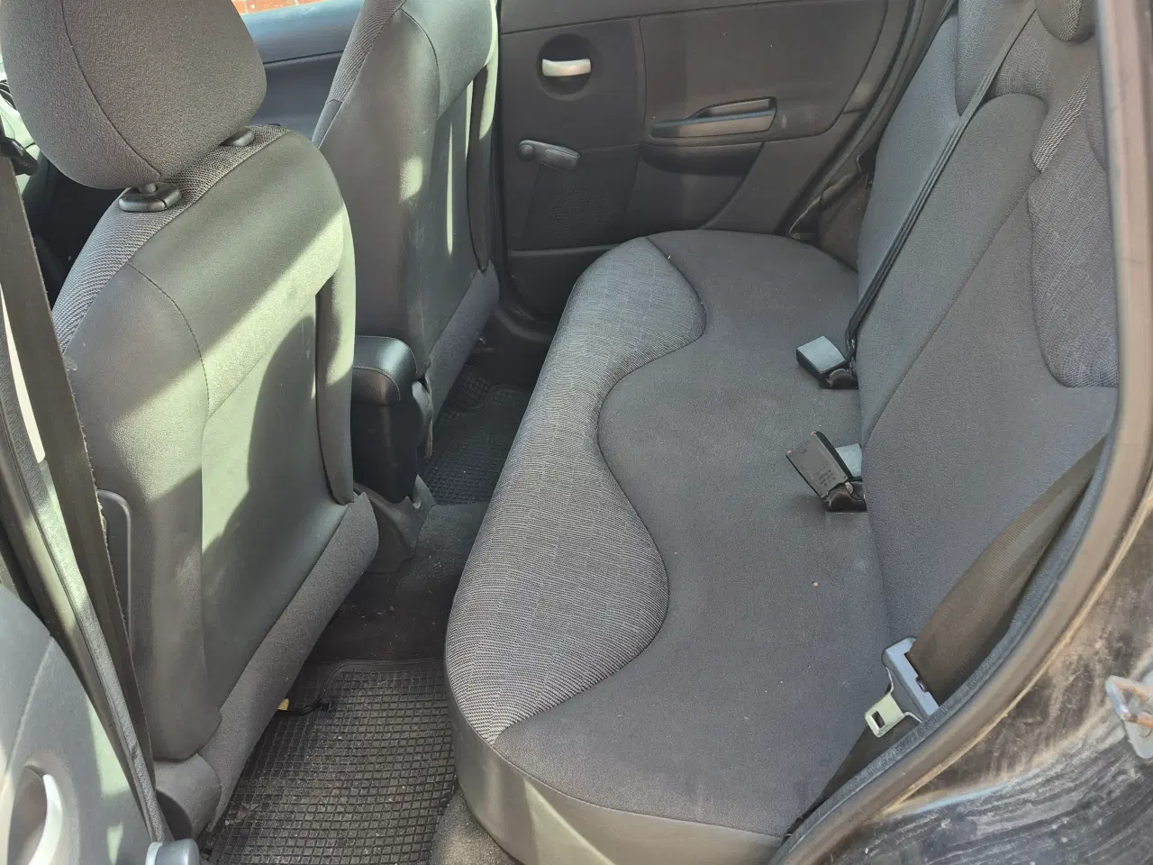 Billede 8 - Citroën C3 1.4i – Økonomisk og pålidelig bil!