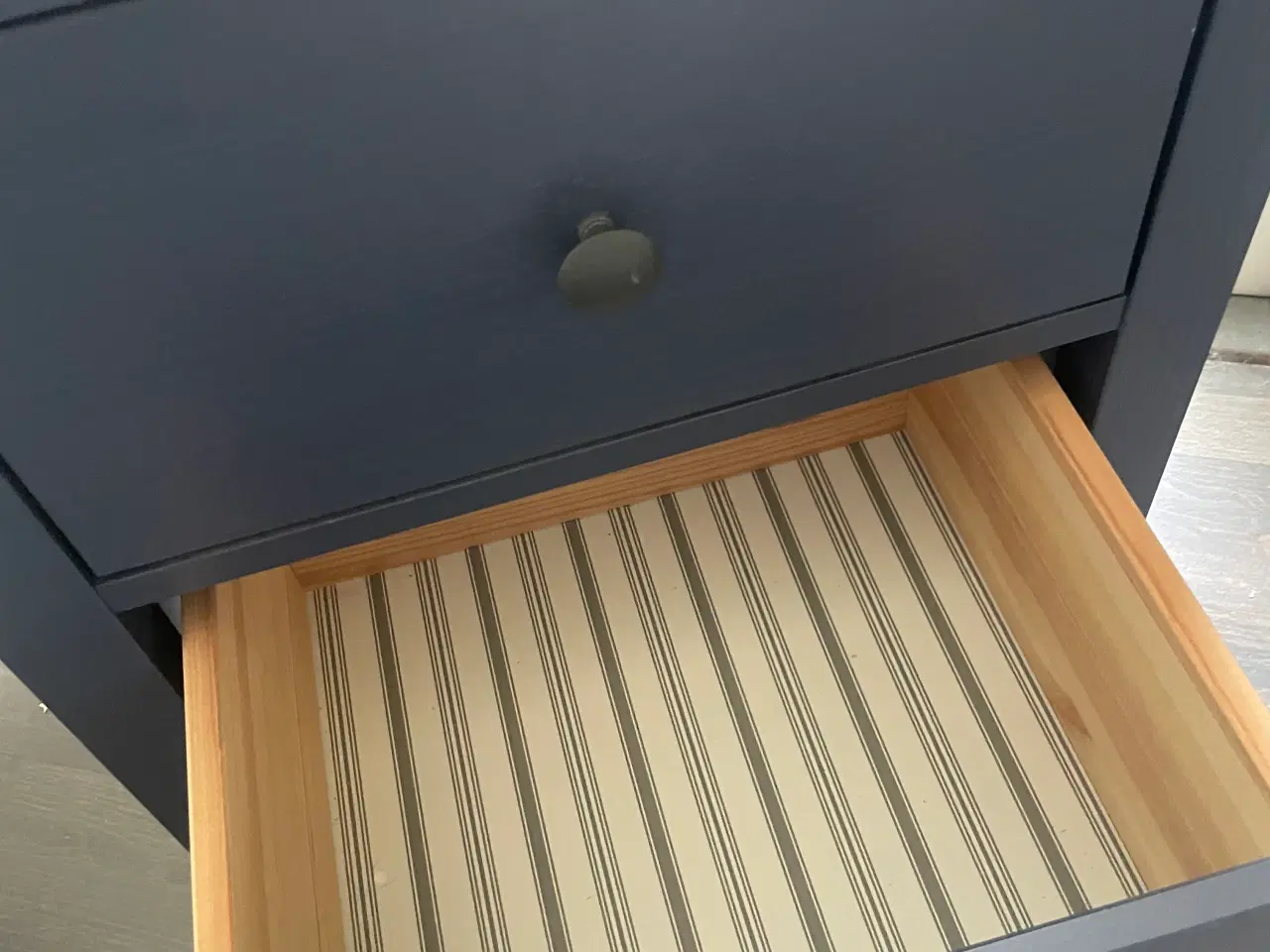 Billede 2 - Lille blå Kommode