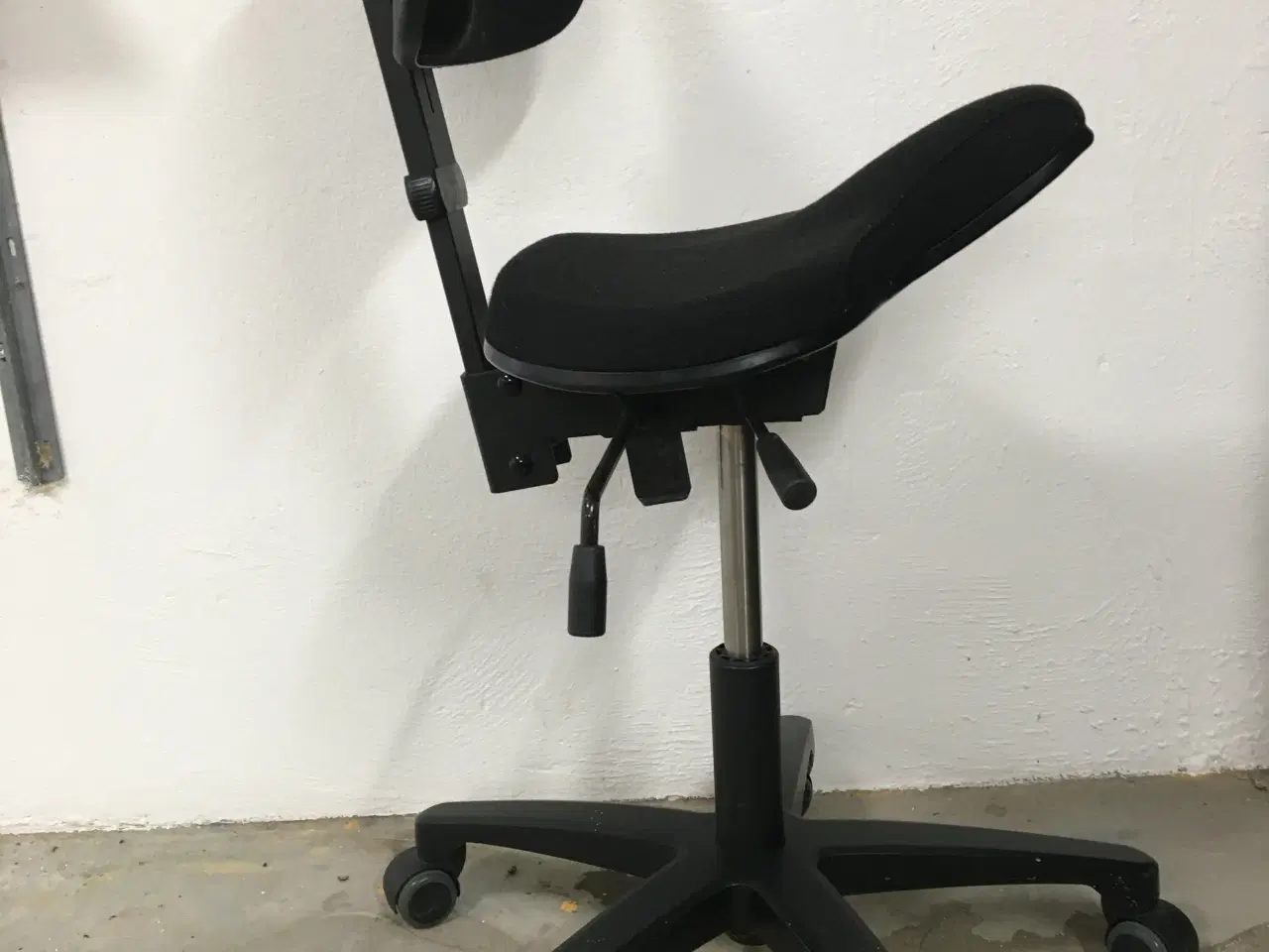 Billede 1 - Ergonomisk stol. Sadel stol