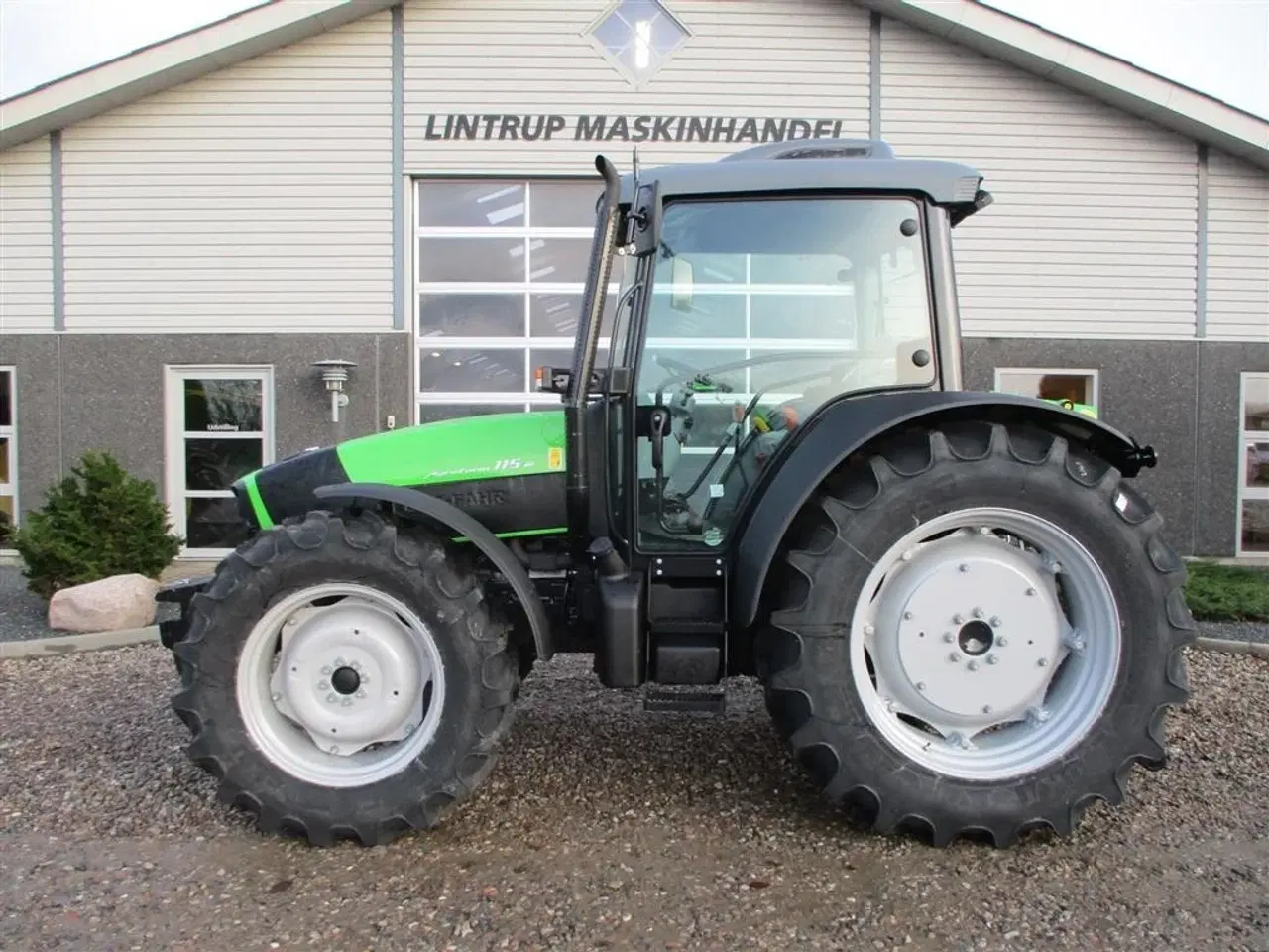 Billede 1 - Deutz-Fahr Agrofarm 115G with 30F+30R Hi-Lo and CreepGea