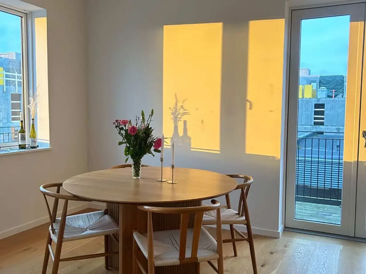 Billede 2 - Spisebord fra jysk