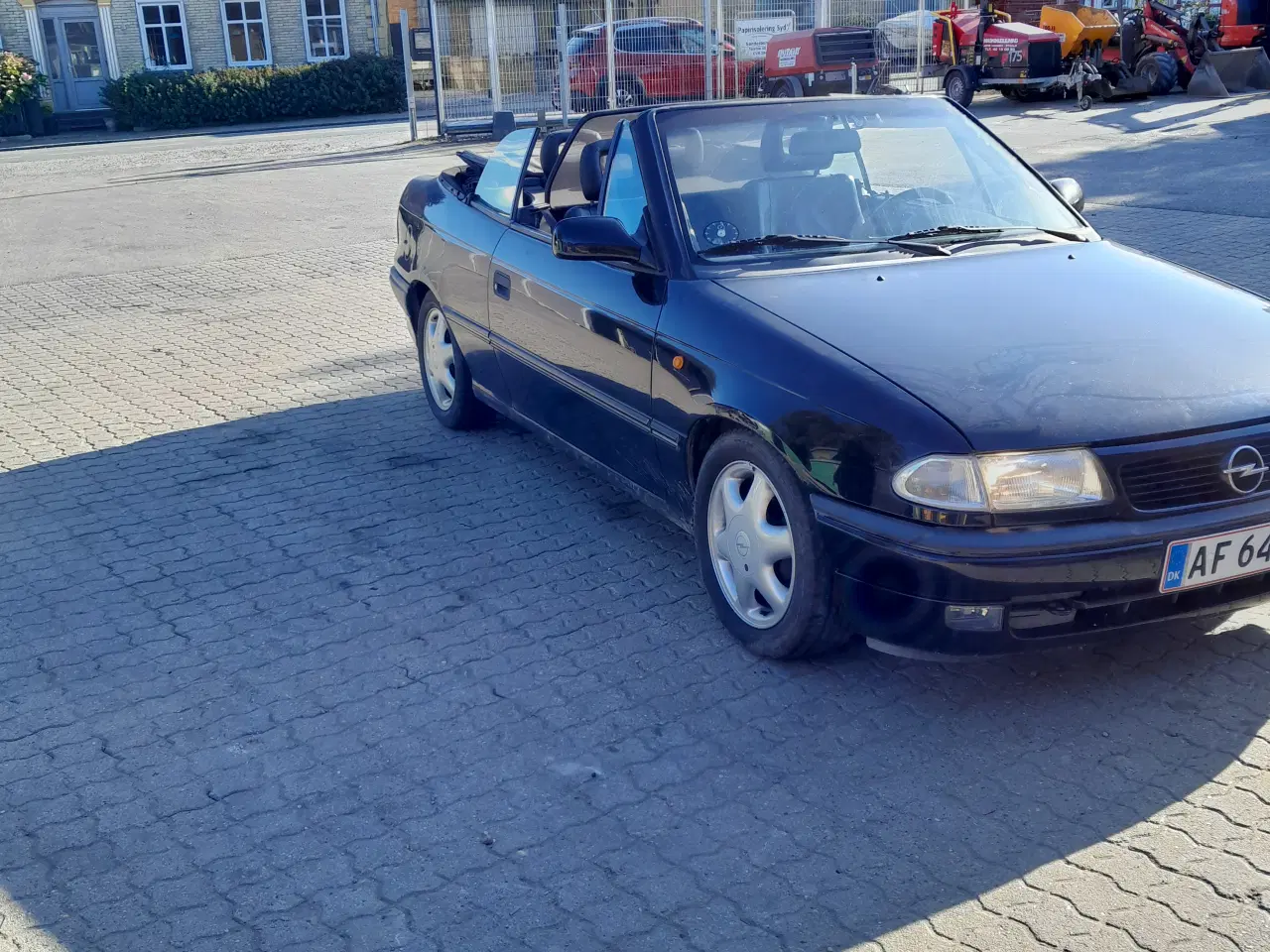 Billede 1 - apel astra cabriolet