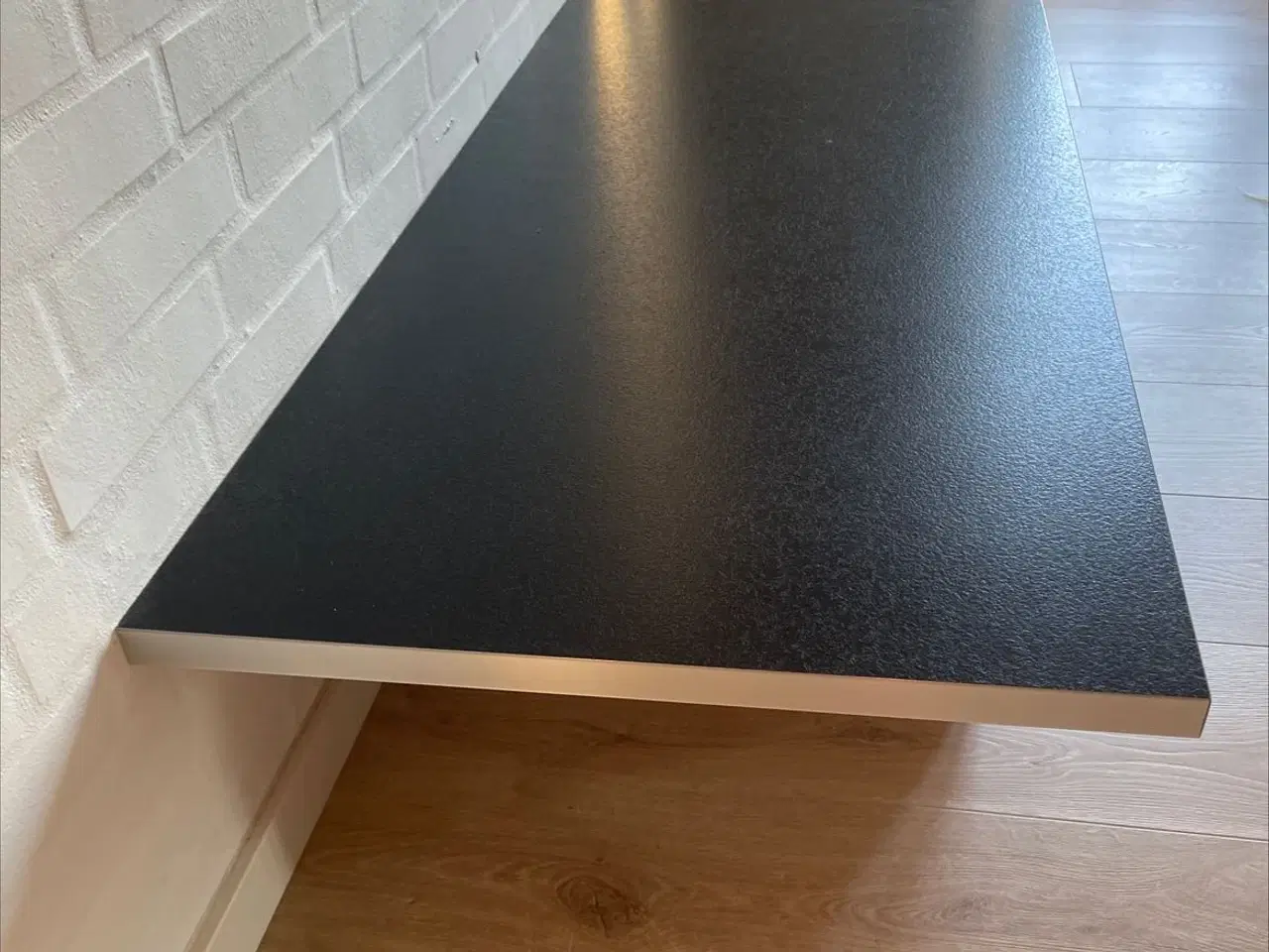 Billede 2 - Bordplade med aluminiumskant 245x62 cm