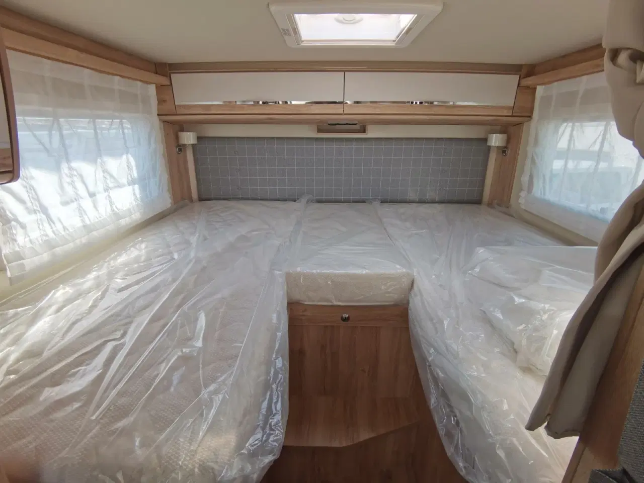 Billede 8 - Eura Mobil Profila T 676 EB Luminary-S-Paket