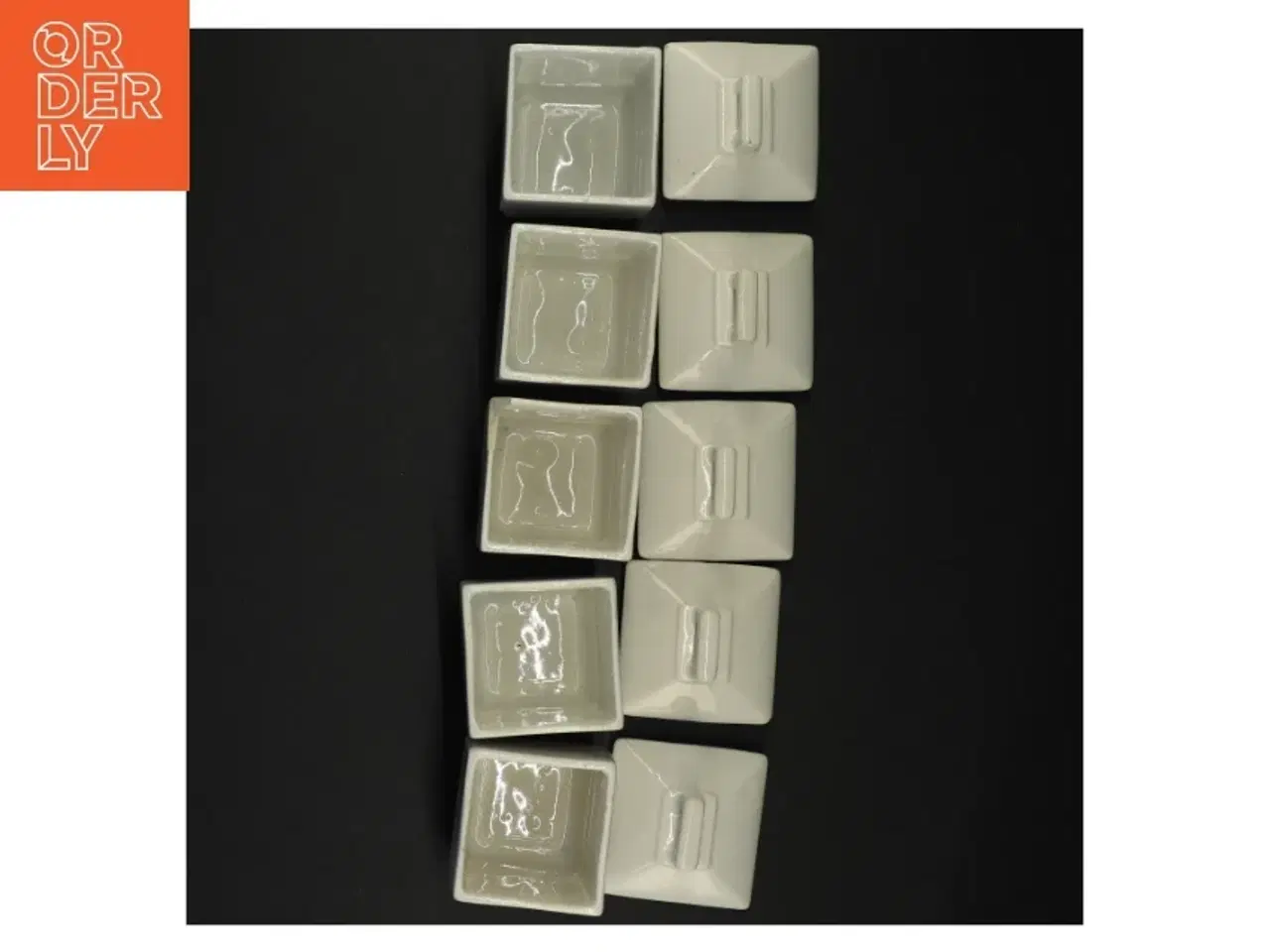 Billede 8 - Porcelæn krydderiglas (str.15 x 9,5 cm og 8 x 5,5 cm)