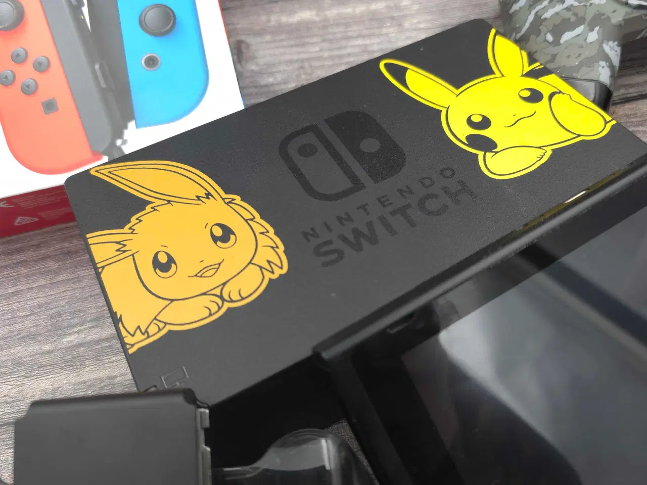 Billede 3 - Nintendo Switch limited edition lets go