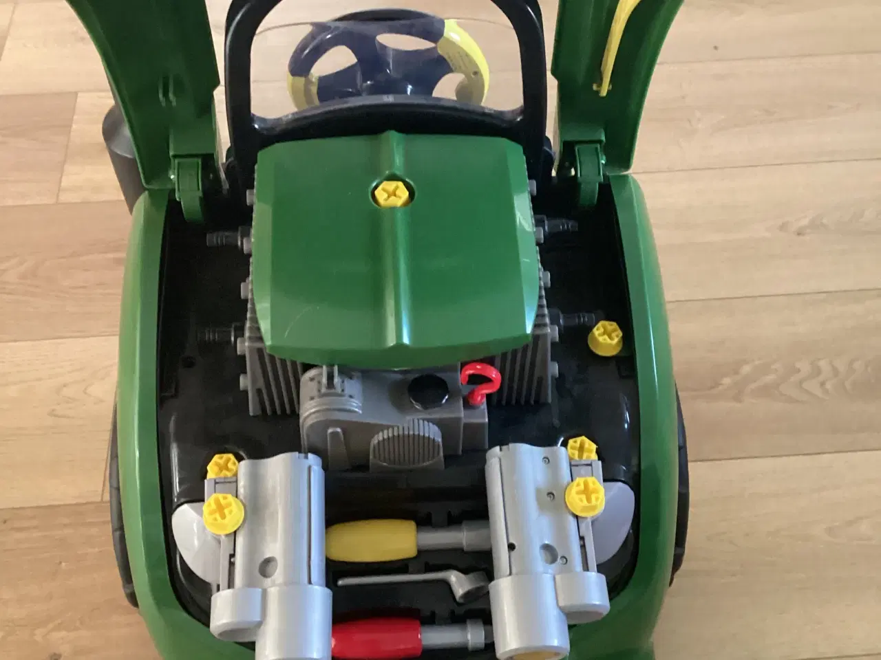 Billede 3 - Den lille mekaniker 