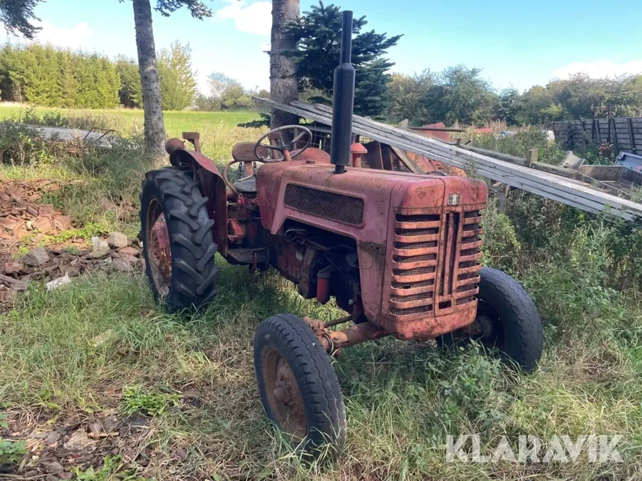 Billede 3 - Veterantraktor IH 275