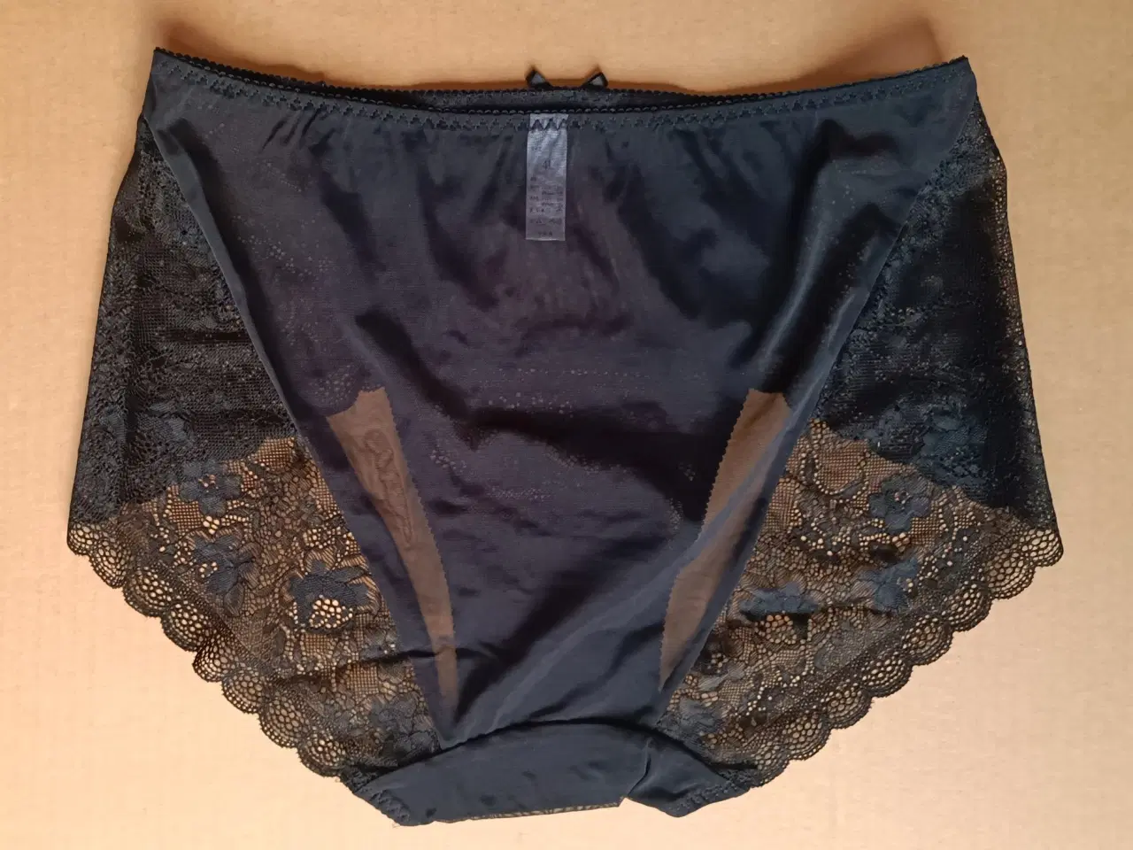 Billede 3 - 3 par trusser med høj talje