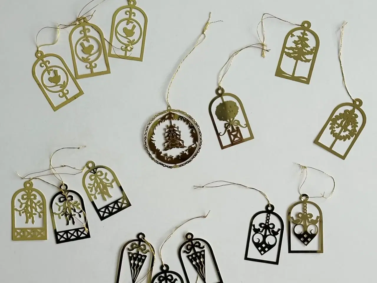 Billede 1 - Ophæng, gyldent metal, 15 stk samlet