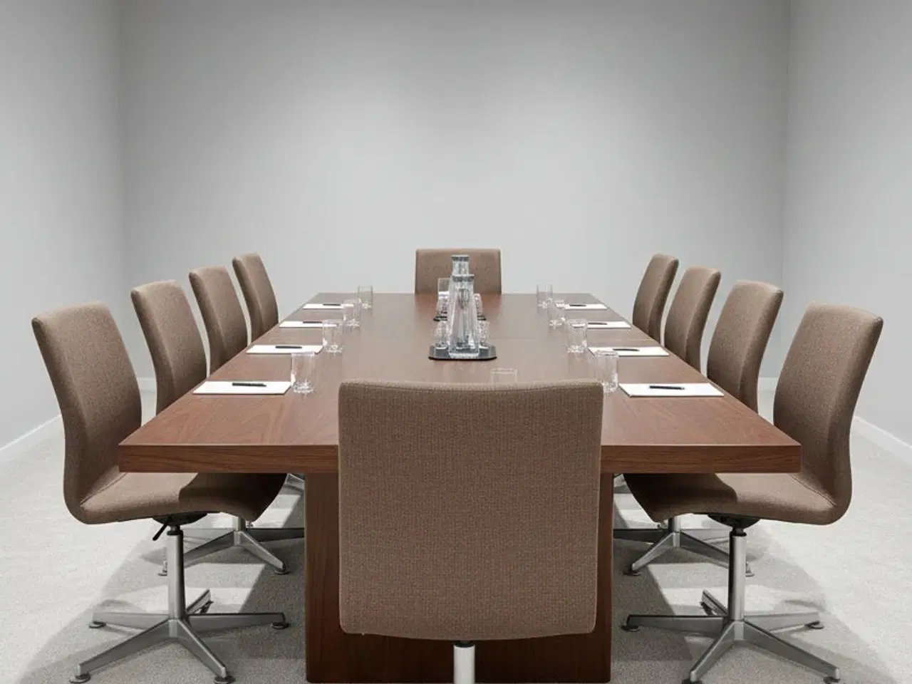 Billede 2 - Fritz Hansen Oxford Stol – Brun/Krom Stel