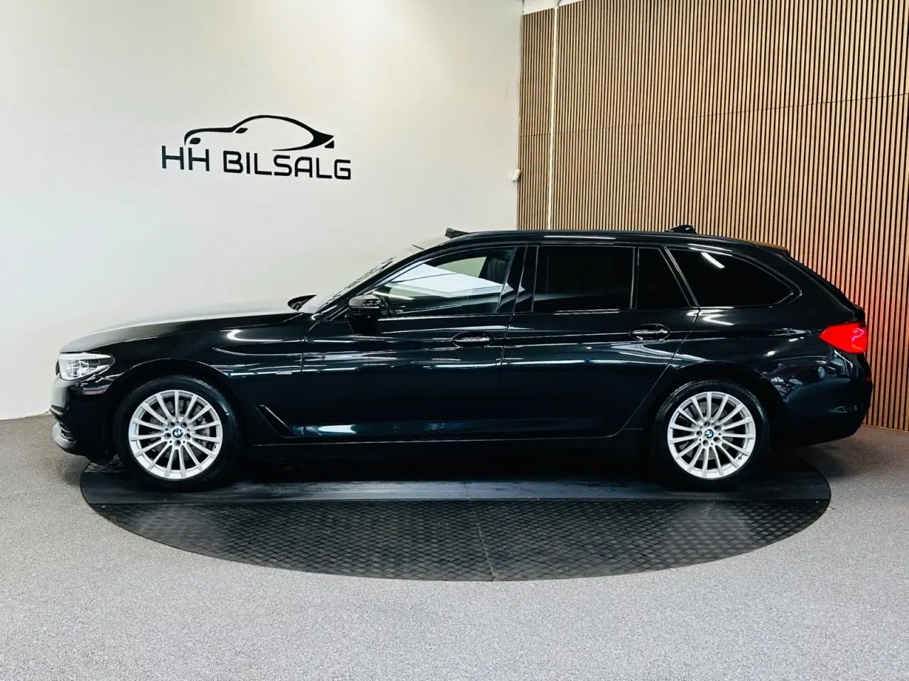 Billede 8 - BMW 530d 3,0 Touring xDrive aut.