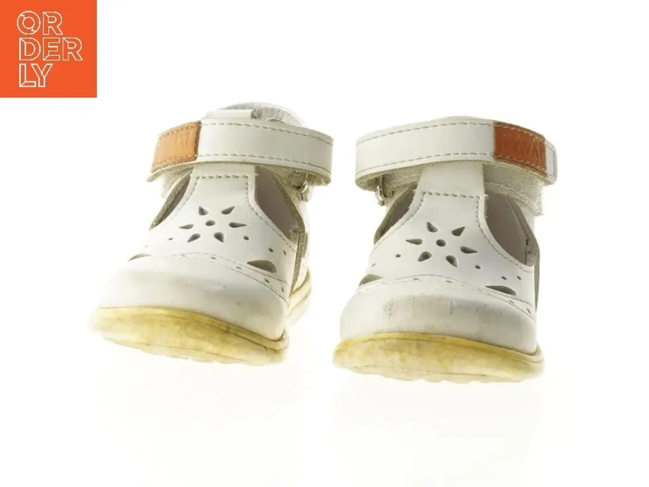 Billede 6 - Sandaler i hvidt læder fra KAVAT (str. 22)