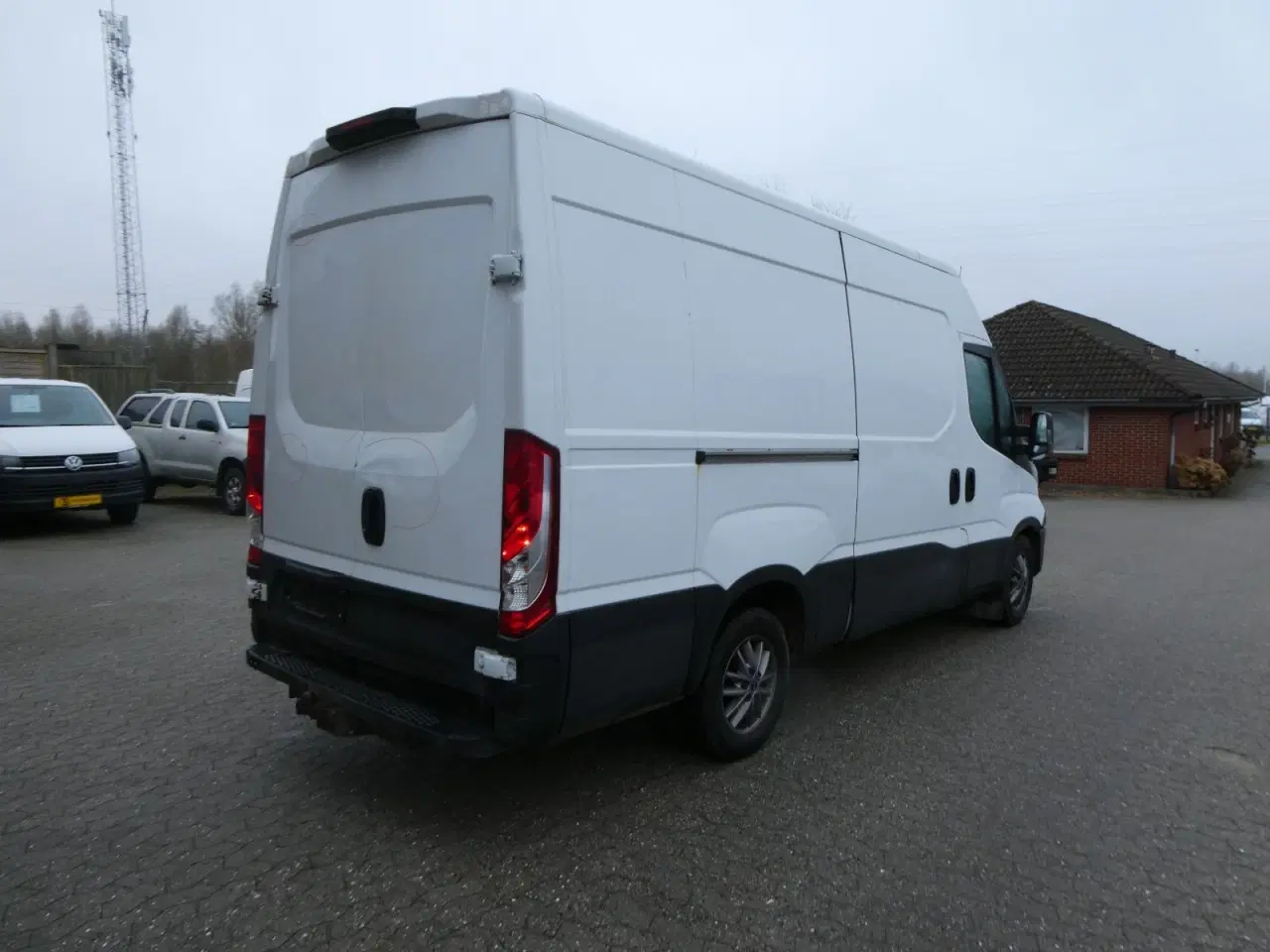 Billede 11 - Iveco Daily 3,0 35S18 12m³ Van AG8