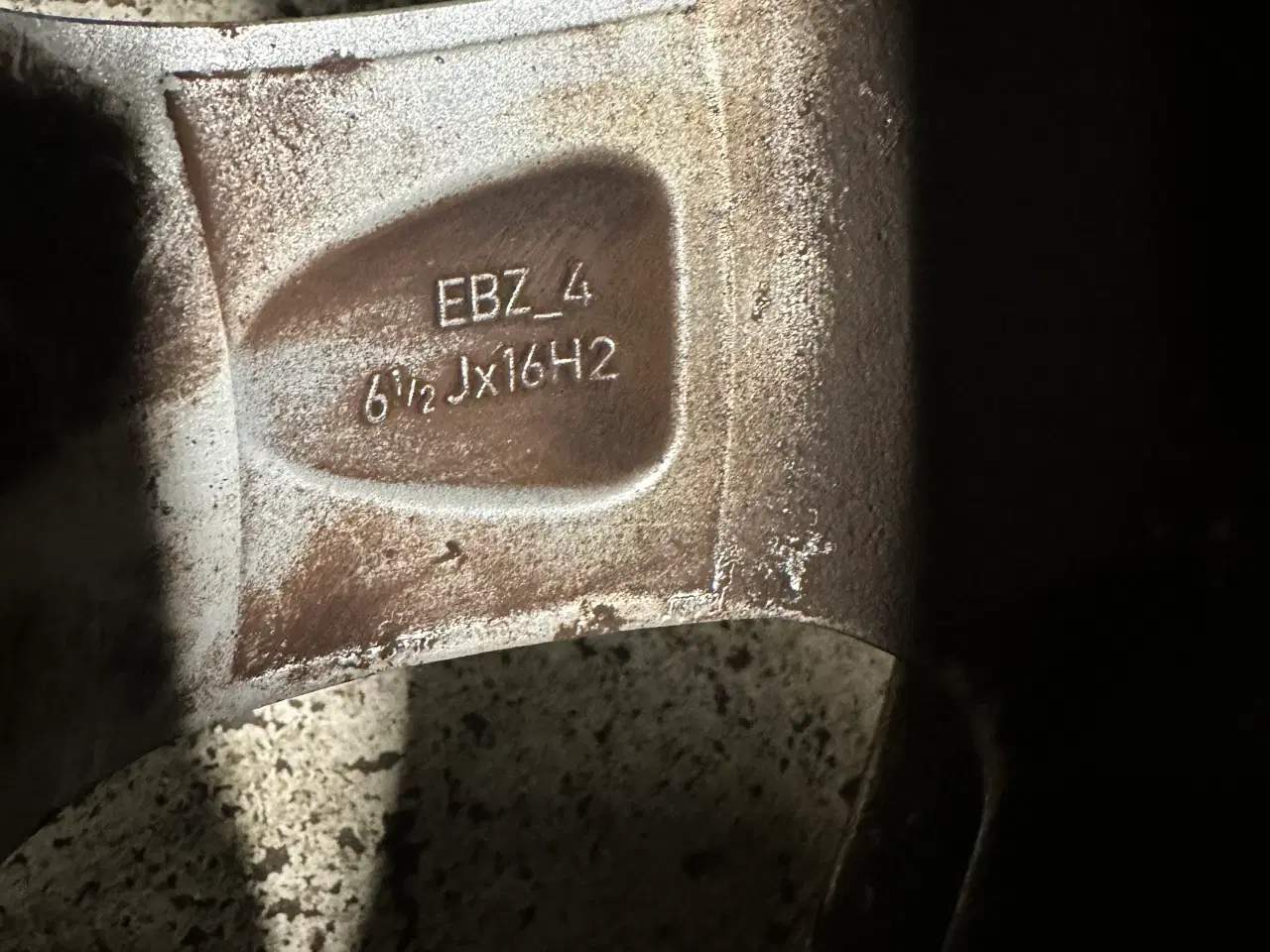 Billede 3 - Alufælge med Vinterdæk 195/60/R16