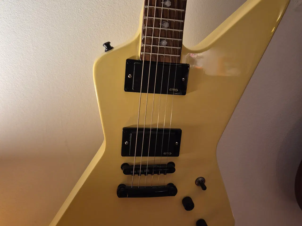 Billede 2 - Explorer Guitar Cream