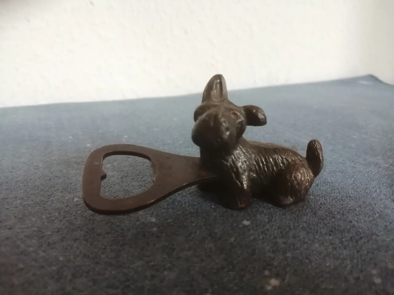 Billede 1 - Menneskets Bedste Ven Oplukker