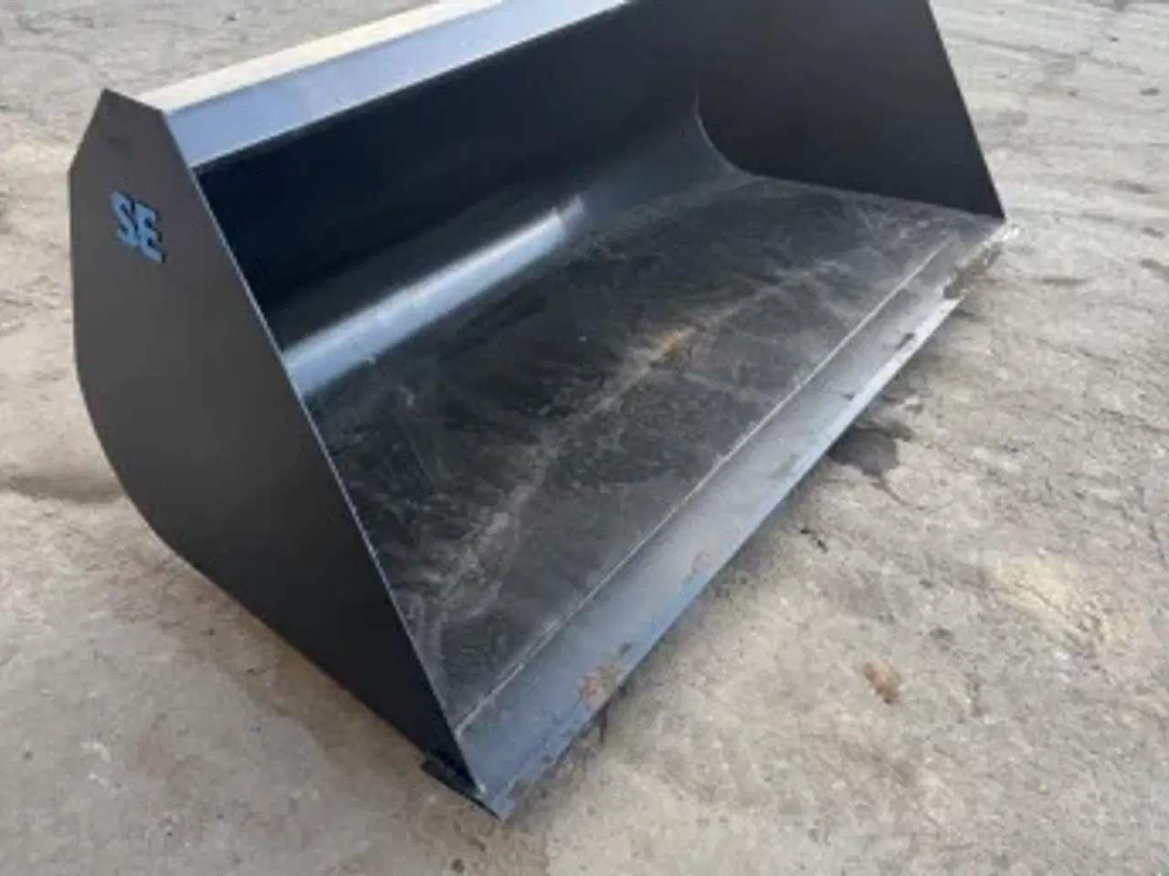 Billede 4 - Manitou skovl