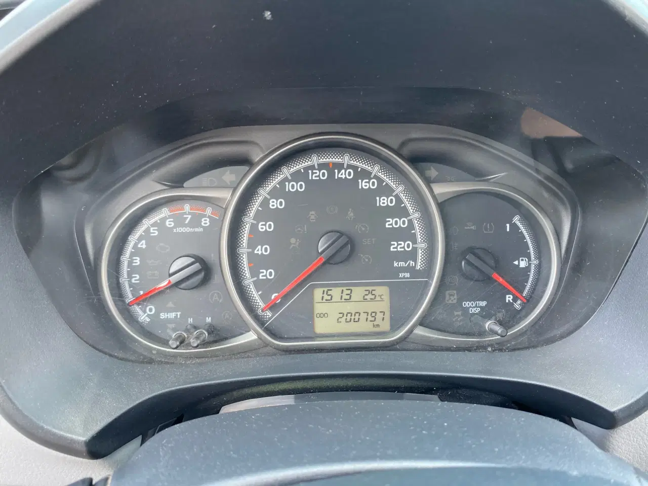 Billede 10 - Toyota Yaris 1,3 VVT-I T2 Komfortpakke Sportspakke 100HK 5d 6g