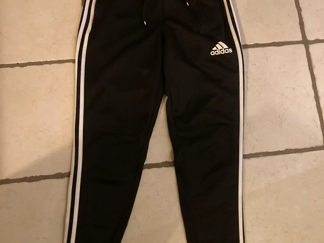 Billede 1 - Adidas bukser