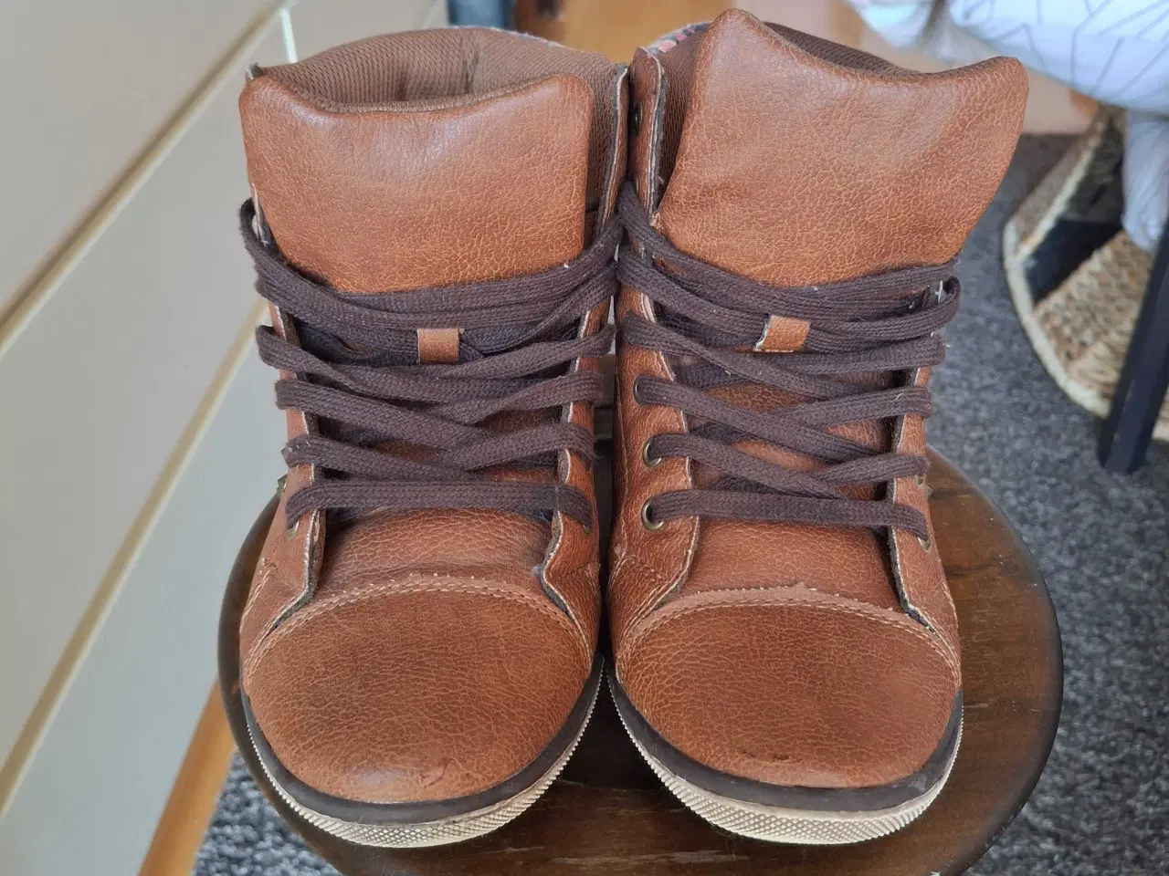 Billede 2 - Hightop Vintage Sneaks i PU-læder str.38