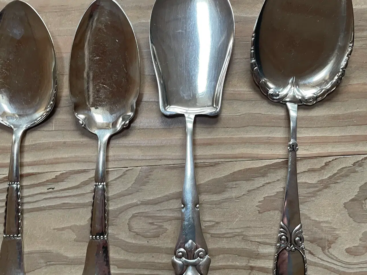 Billede 1 - Kagespaden i totårnet sølv