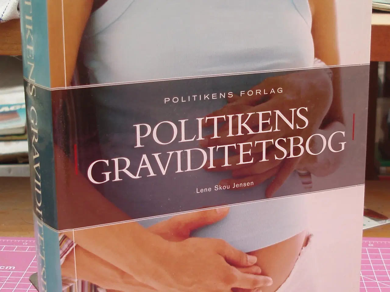Billede 1 - Politikens Graviditetsbog af Lene Skou Jensen