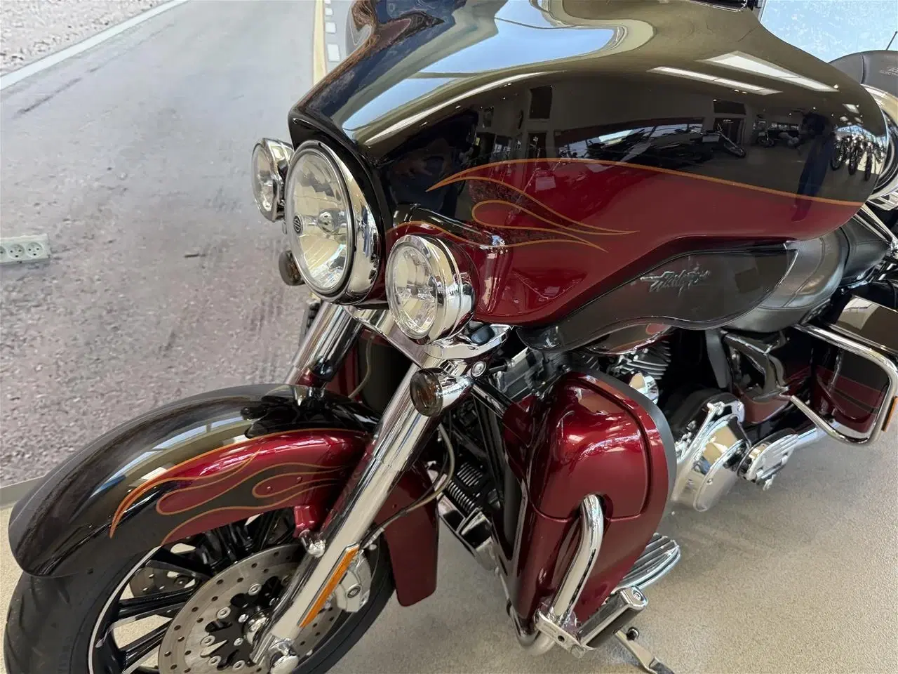 Billede 19 - Harley-Davidson FLHTCUSE Electra Glide Ultra Classic CVO 110"