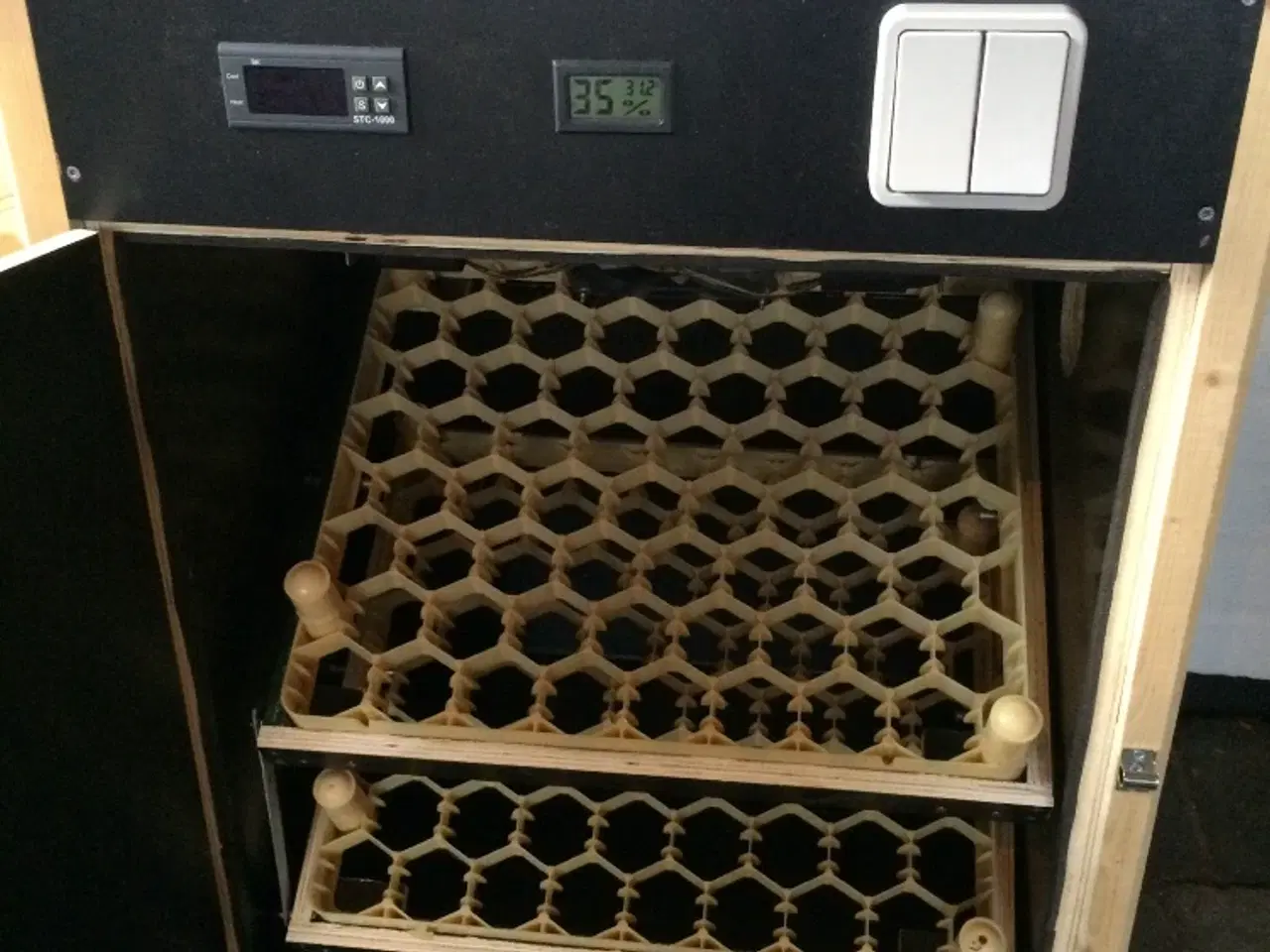 Billede 4 - Fuldautomatisk Rugemaskine 120