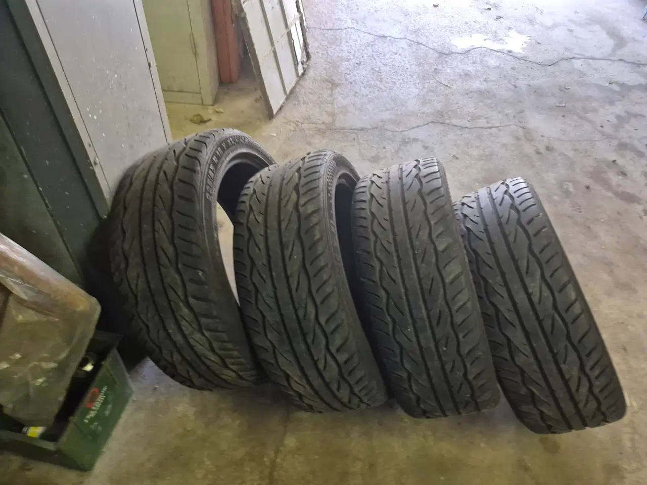 Billede 1 - 4 stk. sommerdæk  225/45R18YXL 