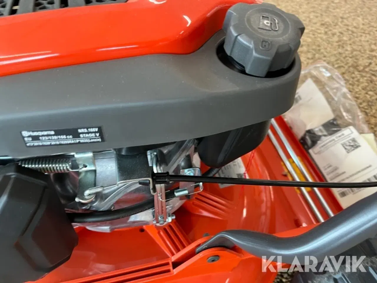 Billede 8 - Græsslåmaskine Husqvarna LB 246E